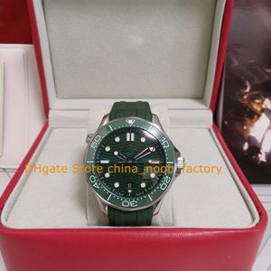 Met Doos 2022 Nieuw Model Heren Automatische Horloges Keramische Bezel Professionele 300m 42mm Groene Wijzerplaat Rubberen Armband Cal.8800 Beweging Mechanisch 007 Sporthorloge