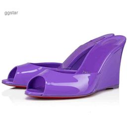 Avec la boîte 2024 Rouge Bottomlies Sandale talon Luxury Sole chaussures Sumal Sandal Me Dolly Zeppa 85 mm MULES PRETITS CUIR CUIR SANDALS SANDALS NOM DEPRÉE CONCUND