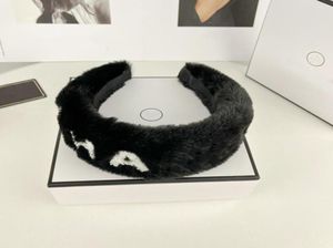 Met BOX C Letter Designer BONT Hoofdbanden Voor Vrouwen Meisje 2022 Winter Nieuwe Luxe Wollen Winter Hoofdband Outdoor Haarband Hoofd wrap Bla3311411