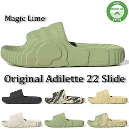 Met doosontwerper 2022 Originele adilette 22 mannen dames slippers glijdt zwarte koolstof woestijn zand aluminium magische kalk sandalen schuifglaasjes sandaal slijgers 36-45