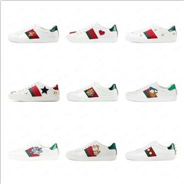 Avec boîte Designer Casual Chaussures Baskets Low Mens Femmes Bees Chaussures Haute Qualité Tigre Brodé Noir Blanc Vert Rayures Baskets De Marche