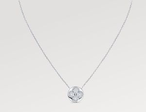 Collier de créateur de boîtes Colliers pendentifs pour femmes Fashion Diamond en acier inoxydable Silver plaqué la Saint Valentin Cadeaux pour femme