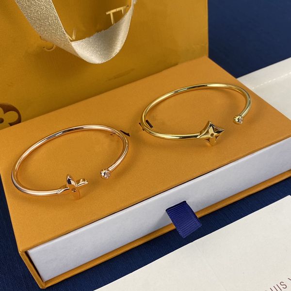 Avec BOX Designer Bracelet ouvert Bracelet en or diamant Bijoux pour femmes Hommes Bracelet Bijoux en acier inoxydable Bracelets de créateurs non allergiques