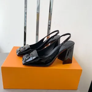 Avec Box Designer oran Sandales De Luxe Pantoufles Diapositives femmes plates Chaussures En Cuir Véritable Sandale D'été Tongs Sneaker Beach Slide 0218