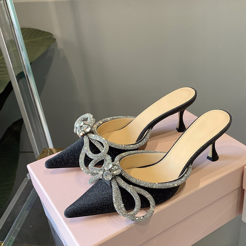 2022 Sandaal Mach Satijnen Strik Pumps Crystal Verfraaid Strass Avondschoenen Stiletto 85 Hakken Sandalen Vrouwen Hak Luxe Designer Enkelband Jurk Hak 35-42