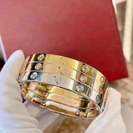 Con caja Brazalete de diamantes Pulsera Braclets de diseñador de lujo para mujer Hombre Amante Pulseras Suministro de joyería