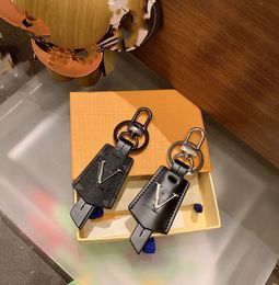 Avec boîte porte-clés Accessoires Designer Floral en cuir porte-clés voiture porte-clés anneau charme Accessoires nom étiquette chaud estampage porte-clés