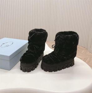 Bota con letra P Bota para la nieve Bota de esquí con placa Martin de nailon Zapatos con cordones de diseñador de lujo redondos