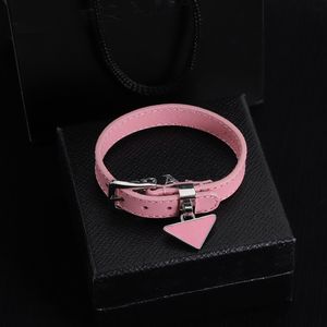 Nieuwe stijl titanium stalen ketting armband bedelarmbanden Met top lederen armbanden vrouwen luxe designer cadeau letter P niet-vervagende sieraden