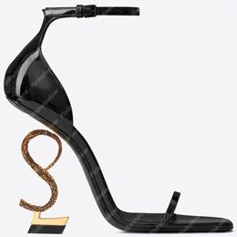 Avec boîte Sandal High Talons Sandales Femmes Luxurys Designers Chaussures habillées 2021 Mode High-Heel Sandale Designer Heatshoes Talons 2104101L