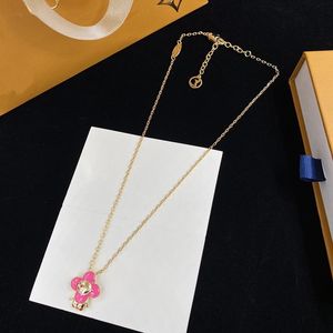 Collier avec pendentif rose en acier inoxydable pour femmes, chaîne de pull en or 18 carats, mode Hip Hop, bijoux ne se décolorent jamais, avec boîte