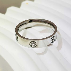 Con una caja genuina Ring Ring Ring Ring para femenino de moda y de moda Exquisito con anillos originales de carrito Venta en línea