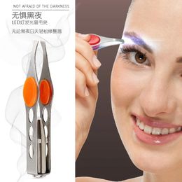 Met LED -lampclip Wenkbrauw Tweezers Make -up schoonheid gereedschap Haarverwijderingsklem mini -licht delicate trimmen