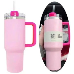 Met logo Roze flamingo H2.0 40oz roestvrijstalen bekers Bekers Siliconen handvat Deksel Stro Reisautomokken Blijf koudwaterflessen drinken Valentijnsdagcadeau E1227