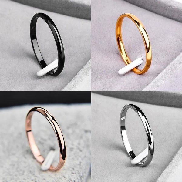 Con piedras laterales de 2 mm hombres para mujeres anillo de acero delgado titanio rosa color rosa plateado negro de plata compromiso suave anillos de boda de boda para pareja