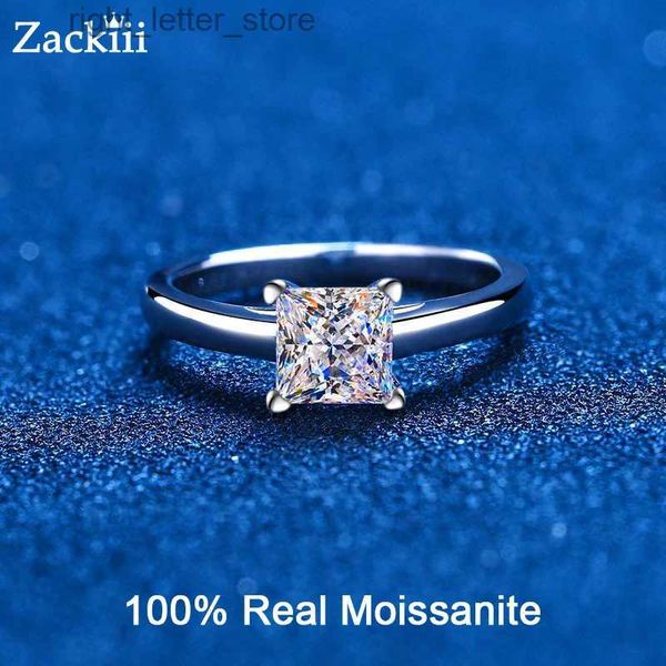 Con piedras laterales Certificado Princesa Moissanite Anillo de compromiso Mujeres 1CT 2CT VVS Propuesta de diamante Conjuntos nupciales Anillos Alianza de boda de plata esterlina YQ231209