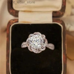 Met zijstenen Klassieke Moissanite diamanten ring Luxe verlovingsring voor dames 1ct 2ct S925 Zilver Lab Made Vrouw Huwelijksverjaardag Sieraden YQ231209