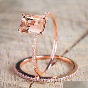 Met Side Stones Fashion Rose Gold Diamond Ring Voor Vrouwen Luxe Originele Ronde Sieraden Lady Engagement Gem Stone King Gift Drop Deli Dhqg9