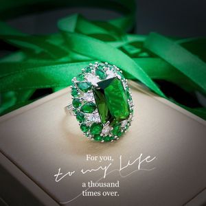 Met Zijstenen Luxe 100% 18 K Witgouden Ringen voor Vrouwen Gemaakt Natuurlijke Smaragd Edelsteen Diamanten Bruiloft Verlovingsring Fijne Sieraden Goud 230701