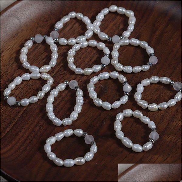 Con piedras laterales Anillo de perlas de agua dulce natural Elástico Lindo Anillos de cuentas de dedo para mujeres Joyería de entrega de gota DHCQZ