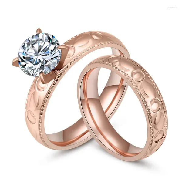 Avec des pierres latérales princesse coupée cubique zircone titanium en acier de mariage anneaux de fiançailles en couple pour les femmes et les hommes en argent / rose / or