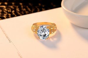 Met zijstenen Sexy Mom Goudkleurige trouwringen Ring For Women Men Men Sieraden Roestvrijstalen verlovingsverjaardagsgeschenk