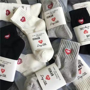 Witner hommes épais chaud laine chaussettes Vintage noël chaussette coeur ours broderie chaussettes cadeau taille libre 6 paires/lot