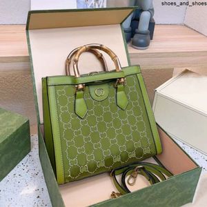 Vrouw bamboe handtassen schoudertassen bamboes designer tas glanzende kraal diamant crossbody tas winkelen bakken mode lederen 2023 5A