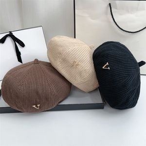 Femme Designer Béret L Mode Filles Le Béret Chapeau Marque Chapeau Tricoté 3 Couleurs Bonnet En Tricot Chapeaux Chauds D'hiver Avec Lettre Casquettes Occasionnelles Boina