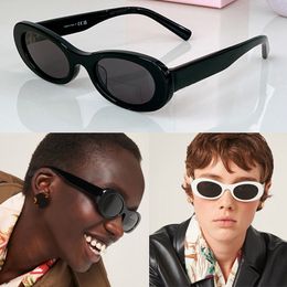 Gafas de sol de marco ovalado de diseñador de mujer con diseño de metal de acetato La cara pequeña debe ser cóncava de forma clásica reta súper genial SM06 gafas de sol de alta gama