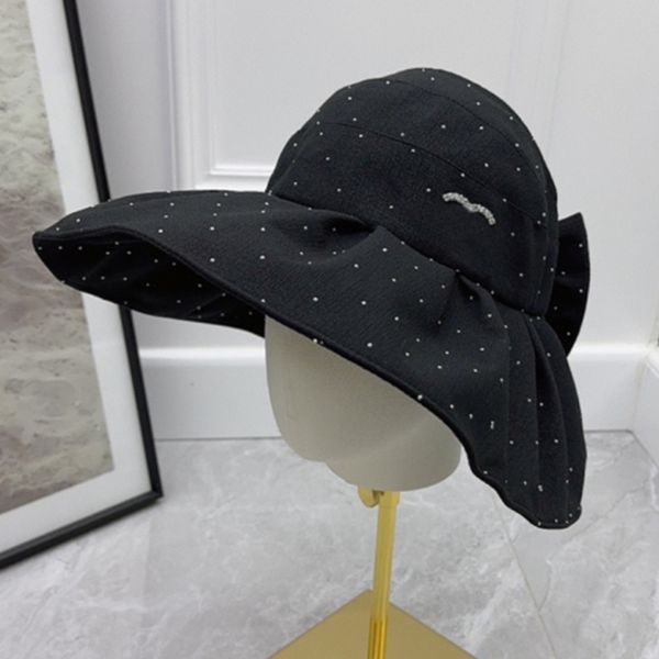 Casquette en diamant pour femme, visière de styliste, chapeaux de soleil scintillants et brillants, strass, visière de plage, TOP 2024