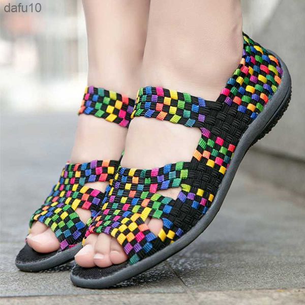 Sandalias con banda elástica para mujer, zapatos planos tejidos para mujer, zapatos de moda con punta abierta de colores mezclados para mujer, calzado cómodo de talla grande L230704