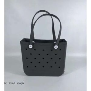 Femme Mode Bogg Sac En Plastique Panier Étanche Sacs De Plage Femmes Fourre-Tout Sacs À Main Sacs À Bandoulière Designer Embrayage Grand Stockage Sac À Provisions Expédition Rapide 188