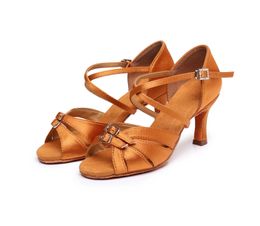 Femme chaussures de danse latine marron noir salle de bal Jazz Salsa chaussures de danse réglable moderne Tango chaussures à talon moyen semelle souple 5/7 cm 240119