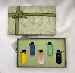 Sets de regalos de perfume de la mujer Fragancia de diseñador 5 botellas de la más alta calidad Pour Femme Love Edition EDP Parfums Oriental Floral Notes FAS5351105
