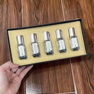 vrouw parfum set 9ml * 5 stuks pak spray langdurige geuren EDC 4 keuzes voor geschenk 1v1charming geur snelle gratis levering