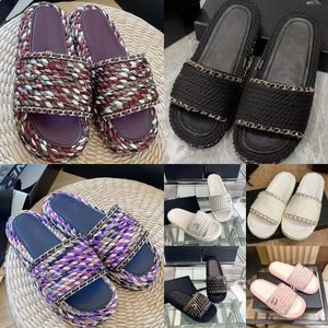 Femme Slippers Summer Fashion Slippers Platform Alphabet Lady Sandales High Talon Coldants confortables