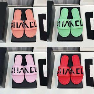 Vrouw Slippers Echt Leer Platte Sandalen Roze Groen Blauw Zomer Mode Strand Letter Drag Naakt Zwart Wit Bruin Matte Dames Slipper