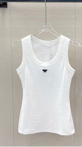 Femme T-shirt Designer Crop Top Tops Tops Silk Knit Sans manche sans manche