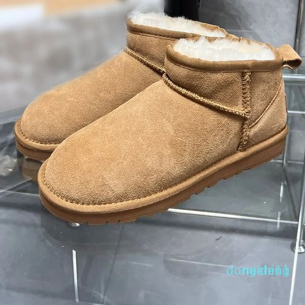 Demi-bottines en laine pour femme, chaussures en peau de mouton, à lacets, à revers gratuits, pour l'extérieur, résistantes au froid, bottes de neige, baskets de luxe, chaussettes