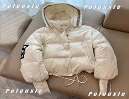 Channel de créateur de femmes Down Jean Jacket Automne and Winter Femmes Vestes Puffer Vestes Broderie C Abougure Hooded Zipper Casual Short6084141