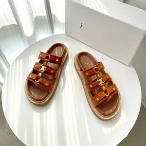 Vintage rubberen slipper muilezel muilezel mues mode flat schoen zomervaart nieuwe loafers dames sandaal gespogschuifregelaars lederen luxe glijbaan strandcasual schoenen ontwerper sandale