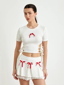 Dames 2-delige rokoutfits Lolita Bandage-uitsparing Slanke T-shirt en elastische Aline-minirokken Set voor streetwear Esthetische Y2K 240326