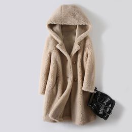 Abrigo de piel auténtica de cordero para mujer, chaqueta de esquila de oveja granular genuina para mujer, ropa de abrigo informal cálida con capucha para mujer, invierno 2020