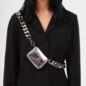 Femmes 2022 Nouveau Kara épais métal épais chaîne sac noir vélo portefeuille épaule sacs à main mini petits sacs de poitrine porte-monnaie ins Whole207w