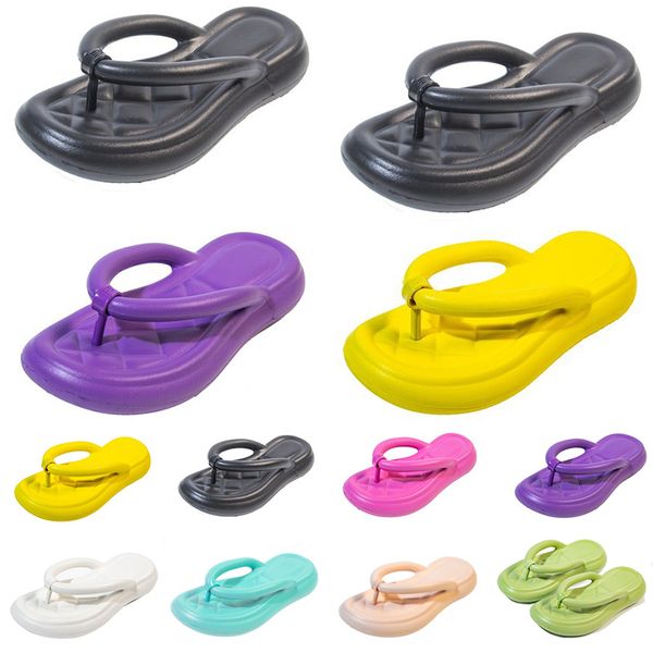 Femmes 2024 Slippers pour femmes en plein air Men designer sandales Summer Beach Slides Red White Mens Indoor Slide Fashion Slipper taille 36-41 199 WO 63 S