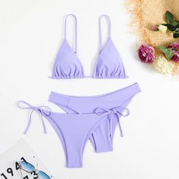 Femmes 3pc Bandage Bandage Bikini Set Push Up Up Brésilien Swearwear Swimsuit Sexy Bikiniwear Keyhole Top 240508