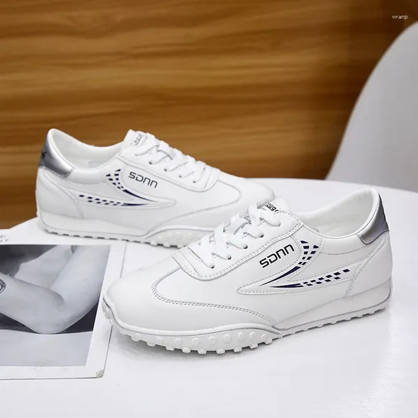Femmes 697 Chaussures Marche Lace Up Fashion Sneakers Board White Casual Vulcanie Platform Trend Tennis Light Running Ladies Flats 5