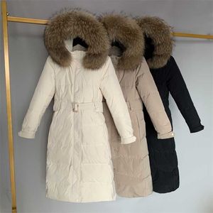 Mujeres 90% pato blanco abajo abrigo grande piel de mapache natural chaqueta larga abajo suelta con capucha gruesa parkas abrigo femenino con cinturón 211007