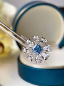 Vrouwen 925 Sterling Silver Crystal Flower Ring Dazzling Blue Gem Square Zirkoonring Geometrisch waterdruppel ontwerp Wedding Sieraden